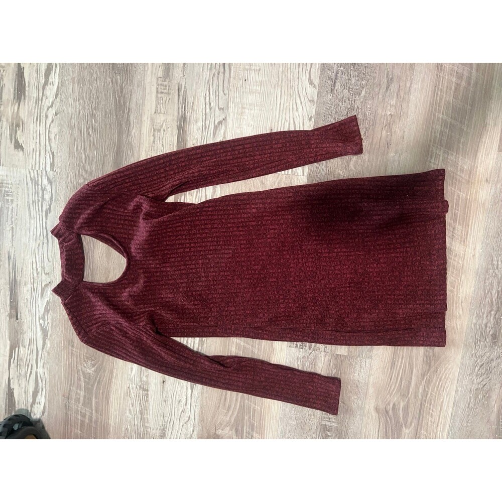 Long sleeve maroon shirt dress with keyhole size M stretchy